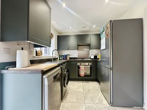 Kitchen - click for photo gallery